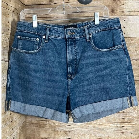 FREE ASSEMBLY SUPER HIGH RISE CLASSIC CASUAL EVERYDAY CUFFED DENIM SHORTS SZ. 14 - Picture 1 of 6